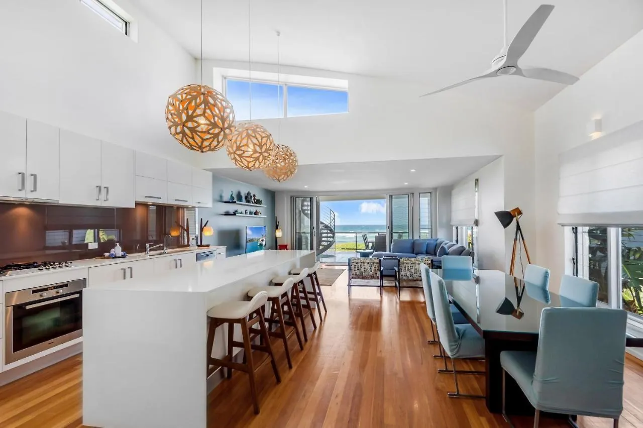 Costa Del Sol - Beachfront Lennox Head