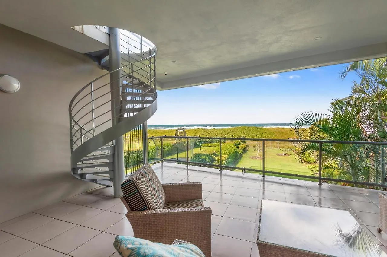Holiday home Costa Del Sol - Beachfront Lennox Head Australia