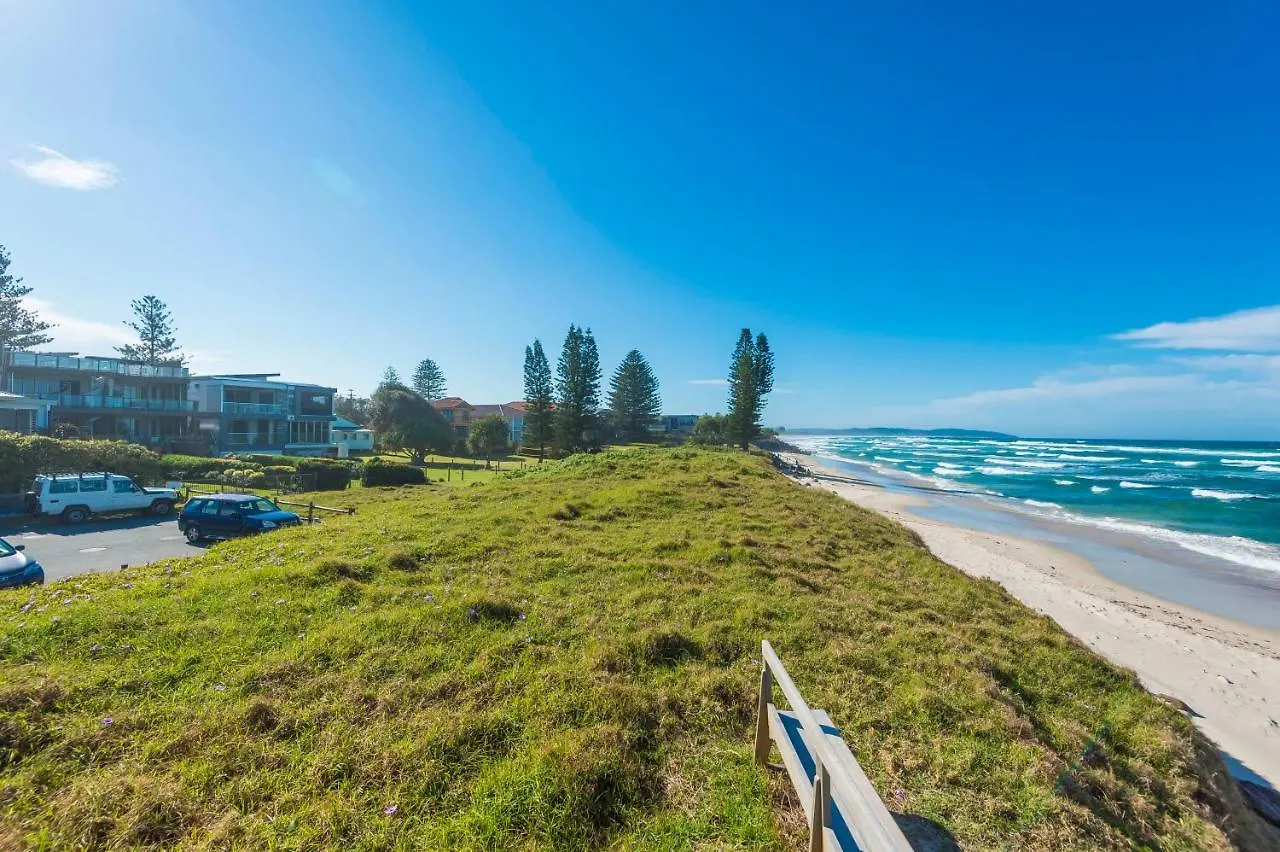 Costa Del Sol - Beachfront Lennox Head Holiday home